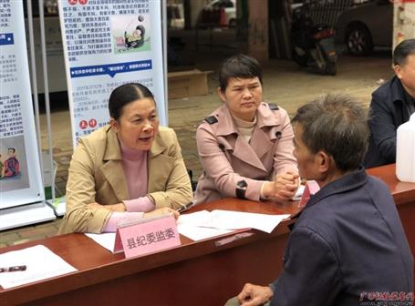 每一本卷宗都是漂亮答案——記廣西勤廉榜樣、梧州市紀(jì)委監(jiān)委第五監(jiān)督檢查室主任李世群