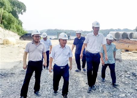 唐峰、何勇到桂東分公司項目開展2023年第二季度安全生產質量綜合大檢查暨“圍墻內圍墻外”和“以包代管”專項檢查