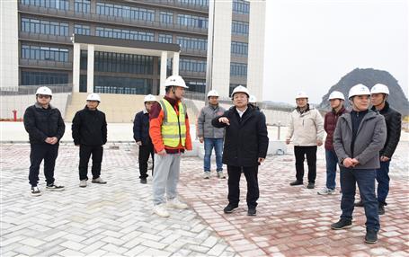 開(kāi)工慰問(wèn)鼓干勁 復(fù)工復(fù)產(chǎn)沖業(yè)績(jī)